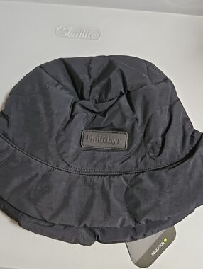 Halfdays | Accessories | Halfdays Logo Merino Beanie  display picture 1